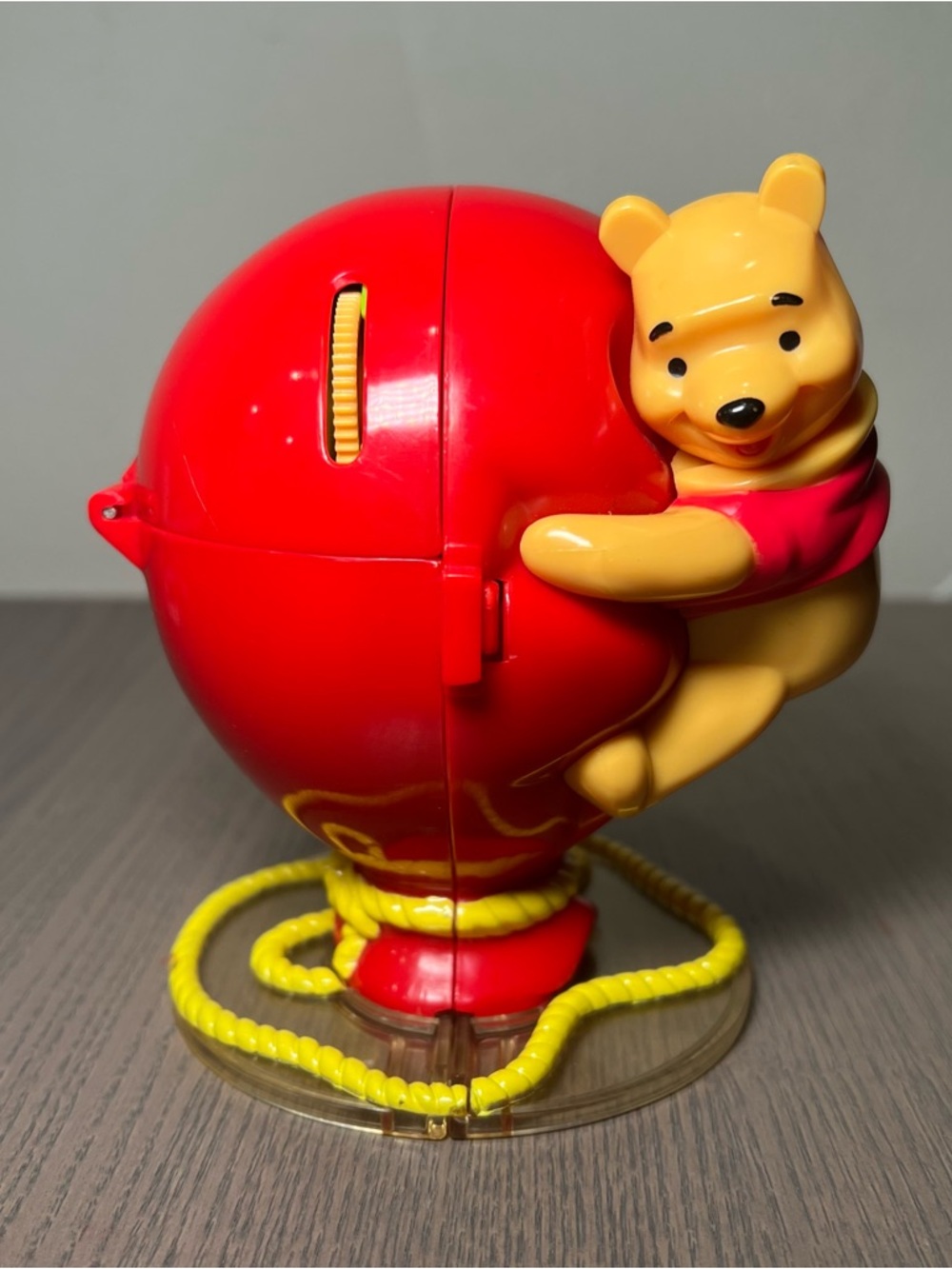 VINTAGE 1999 POLLY POCKET WINNIE THE POOH RED BALLON PLAYSET WITHOUT FIGURES